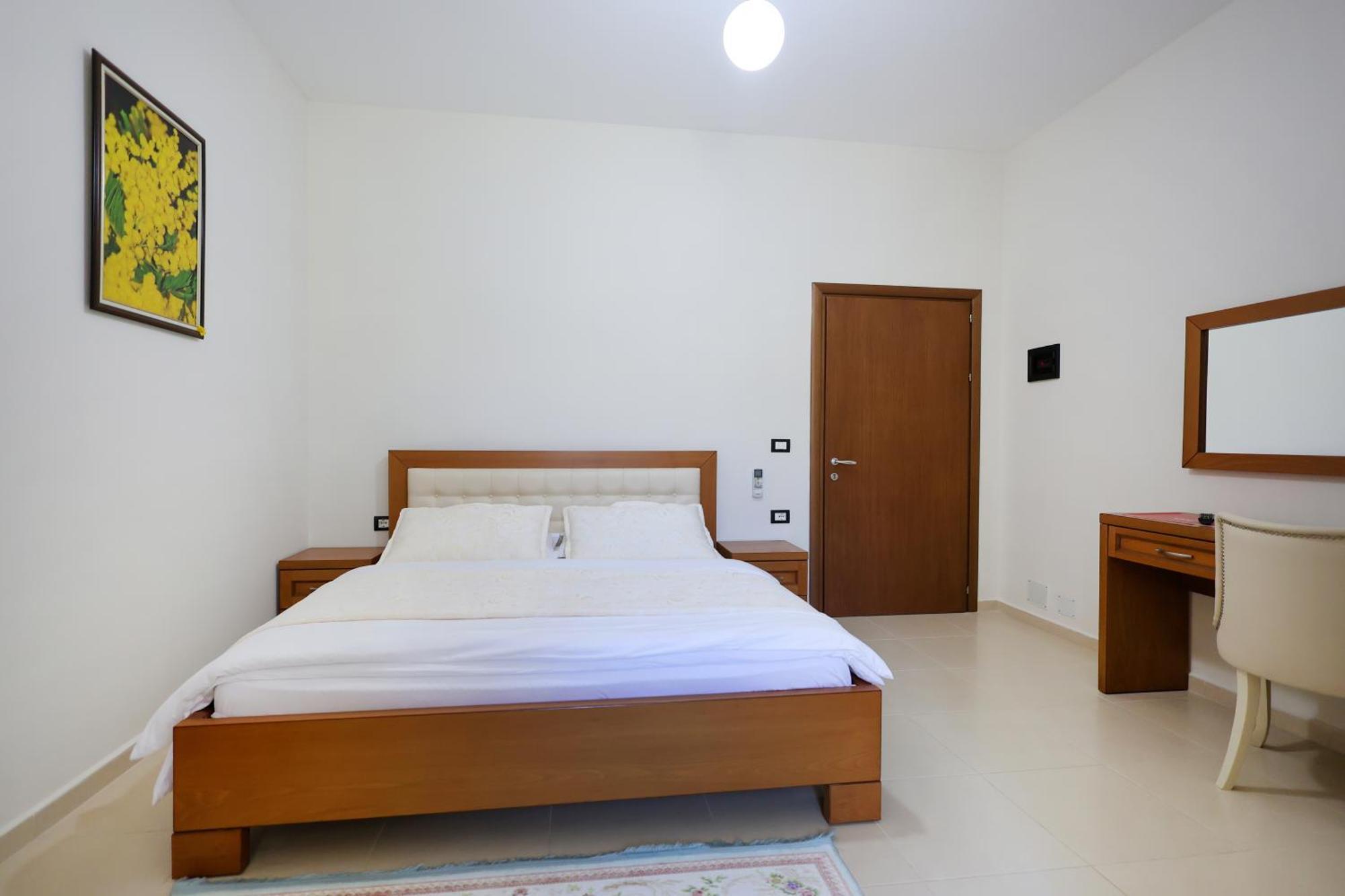 Hotel Kanione Cerenisht Esterno foto